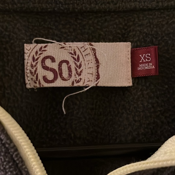 Sweater bundle - Picture 2 of 11